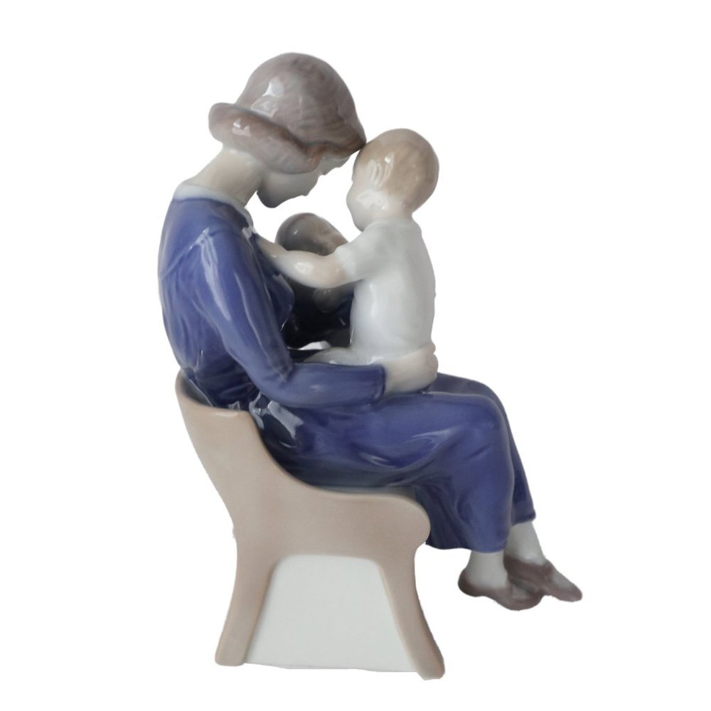 Vintage Bing and Grondahl  B&G Kjøbenhavn Denmark Mother And Children  2262S - Picture 3 of 7